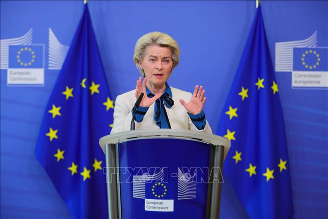 EU ກຽມ​ພ້ອມ “ທຸກ​ແຜນ​ການ” ຕໍ່​ຄຳ​ກ່າວ​ເຕືອນ​ຂອງ ອາ​ເມ​ລິ​ກາ ກ່ຽວ​ກັບ​ການ​ເພີ່ມ​ອັດ​ຕາ​ພາ​ສີ​ສຳ​ລັບ​ລົດ​ໂອ​ໂຕ